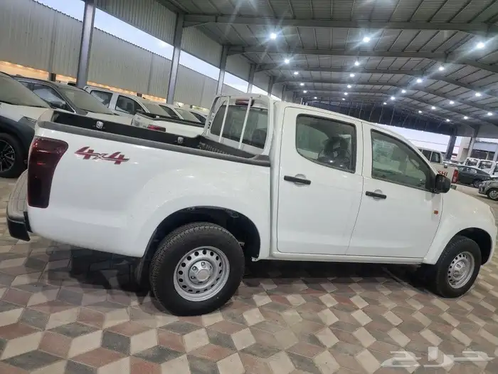 ايسوزو دي ماكس غمارتين 2025 ستاندر دبل 4