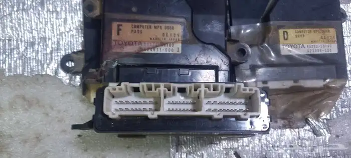 كمبيوترات ابواب  لكزس إل إس400موديل 1999للبيع 3