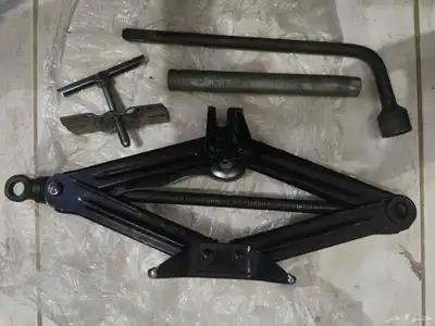 كوريك رافعة سيارة عفريتة lever 0