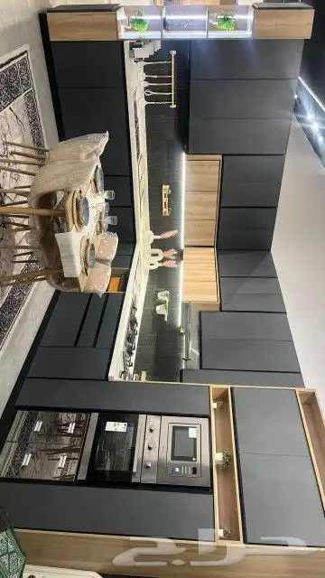 مطبخ للبيع عرض المحل للسقف مع رخام صناعي 3