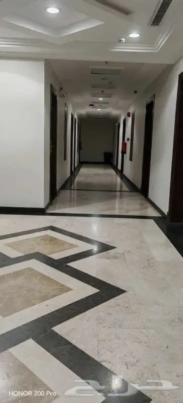 موجود مكتب مع ترخيص هنقرستيشن 0