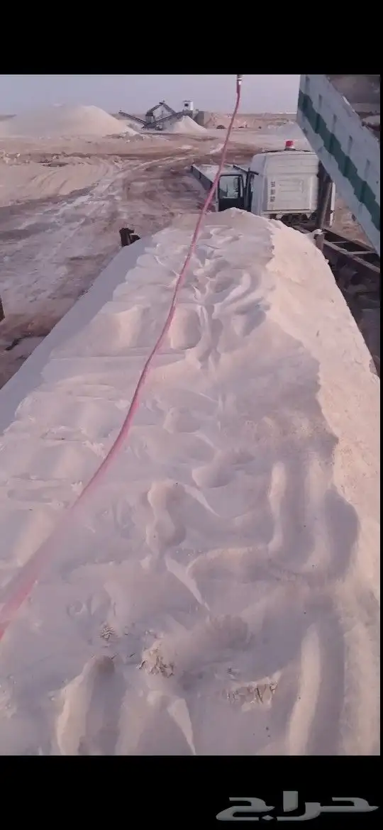 رمل ابيض بطحة تيماء صندوق 26 حمول فل 0