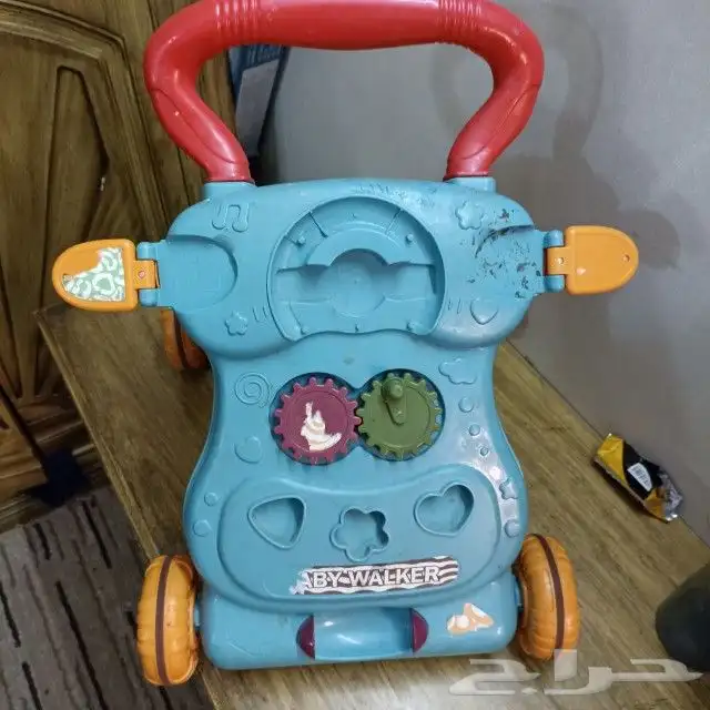 مشايه أطفال بحاله ممتازه ب40 حي اليرموك 3