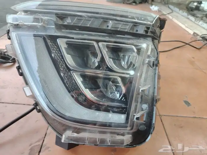 شمعه يسار كريتاء 2022 اصلي مستخدم 1