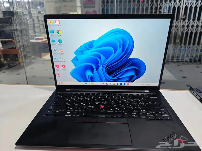 Lenovo ThinkPad X1 Carbon Gen 9 خفة استثنائية وأداء عالي 1