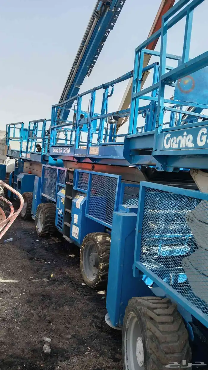 سيزر لفت 18متر للايجار 2