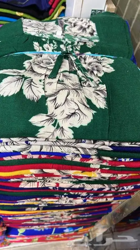 ملابس نسائي وبناتي 34
