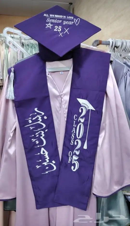 عبايات تخرج ارواب تخرج قبعه وشاح تخرج بروشات خصم للكميات 38