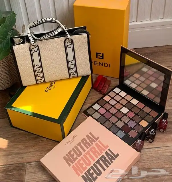 وفرت جميع انواع الهدايا الماركة 13