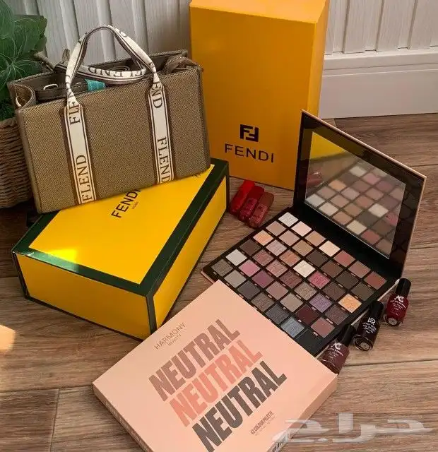 وفرت جميع انواع الهدايا الماركة 14