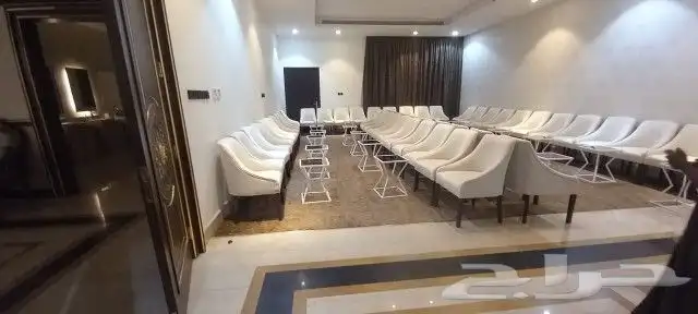 جميع انواع الكنب والكراسي الملكيه والمكيفات 0