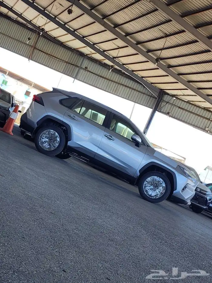 تويوتا راف LTD هايبرد 2025 9