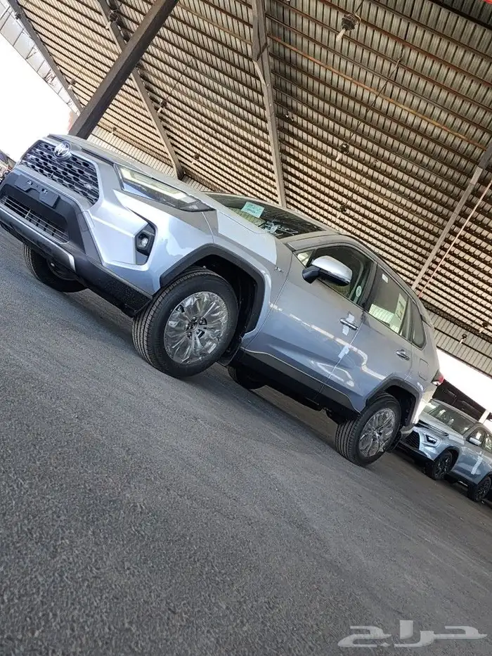 تويوتا راف LTD هايبرد 2025 4