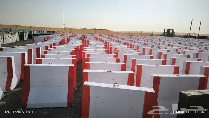 حواجز خرسانيه وزينة حدائق مناهيل مصدات قواعد اناره 0