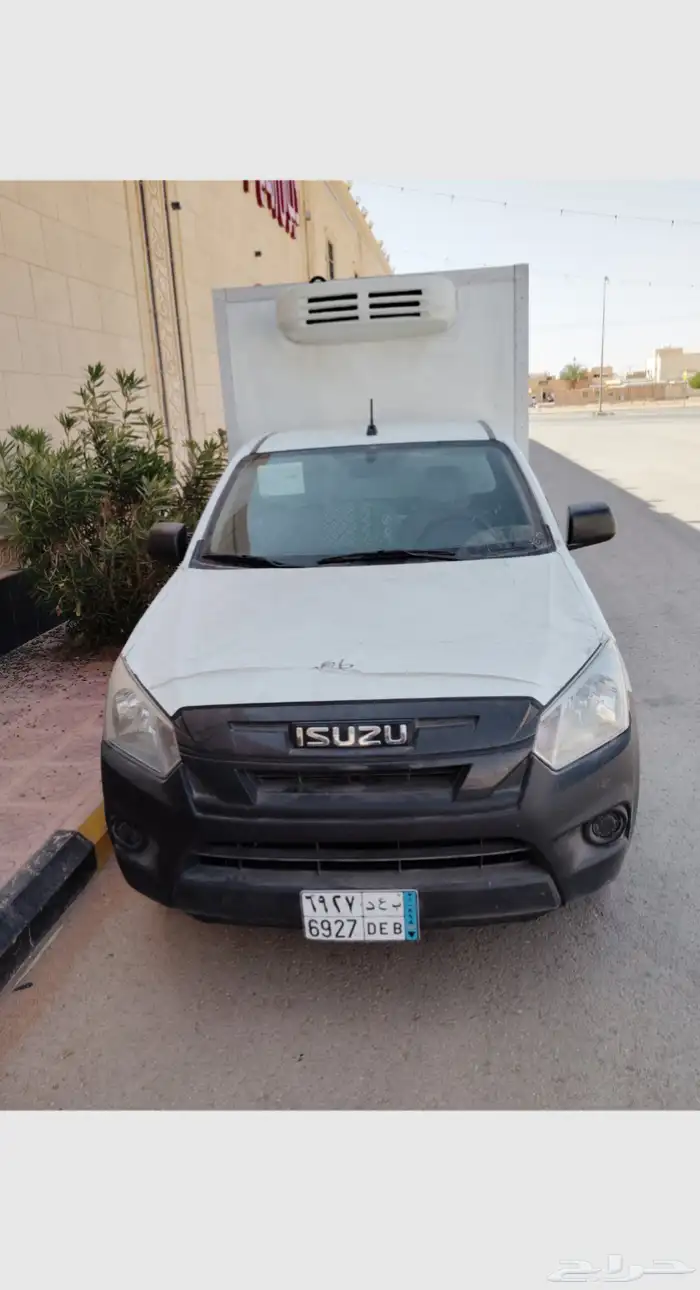 سياره تلاجه للاجار بالمشوا او بالشهر 0