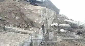 بكلينات للبنا  الحجر وقص الاراضي. وهدم العماير 1