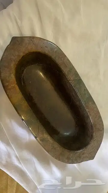 حجر عقيق أثري عباره عن وعاء وزنه سته ونص كيلوجرام جميل جدا 2