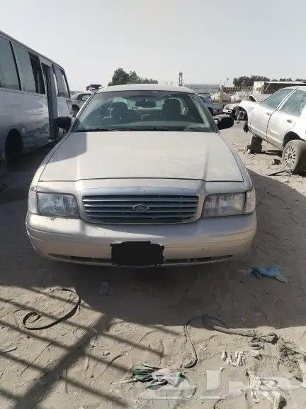 فورد فكتوريا 2011 سمني HG قطع غيار 1