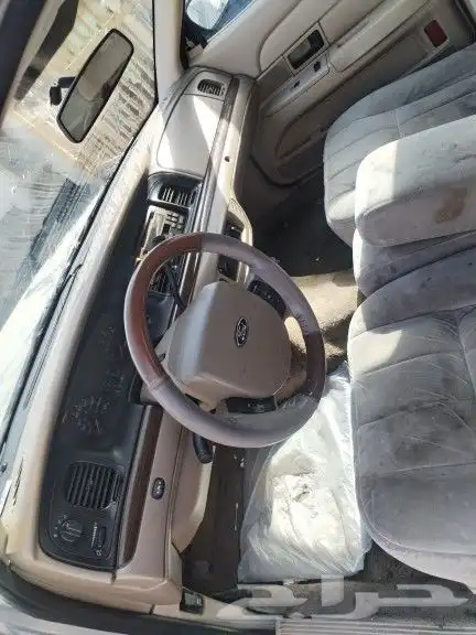 فورد فكتوريا 2011 سمني HG قطع غيار 7