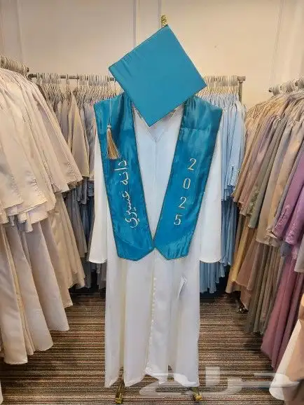 عبايات تخرج ارواب تخرج وشاح قبعه بروشات تخرج تطريز حسب طلبك 2