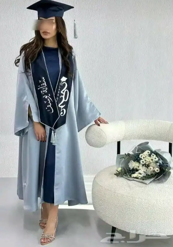 عبايات تخرج ارواب تخرج وشاح قبعه بروشات تخرج تطريز حسب طلبك 34