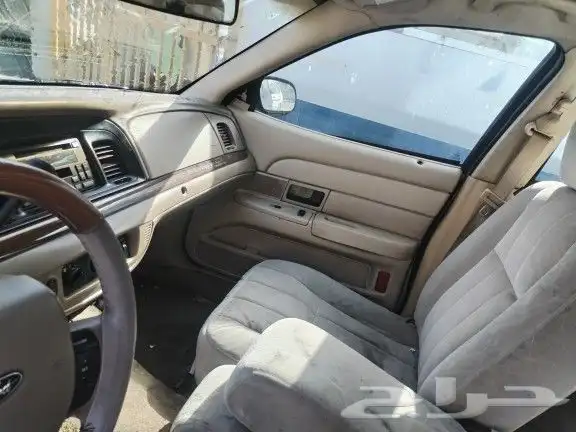 فورد فكتوريا 2011 سمني HG قطع غيار 5