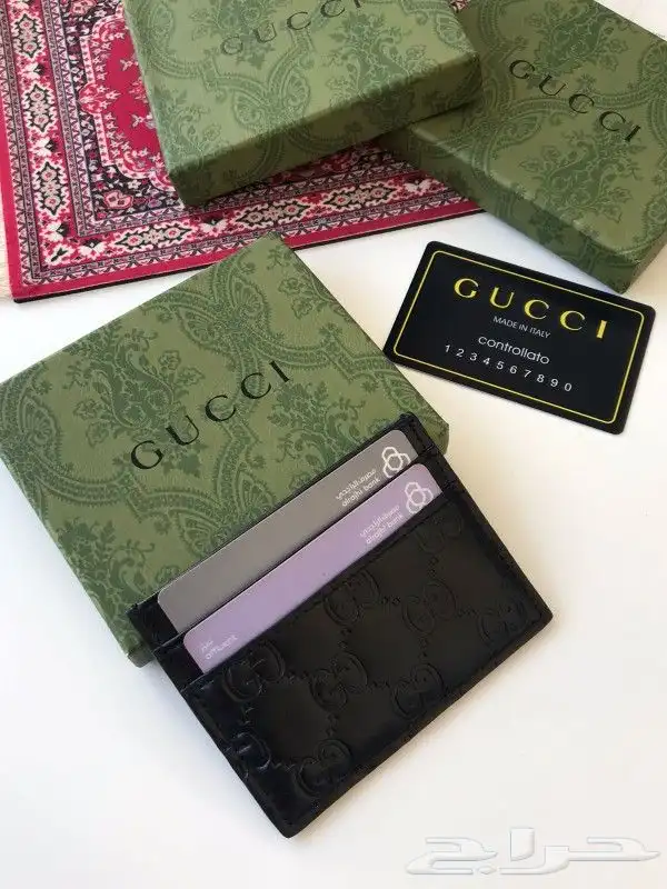 محافظ رجالي ونسائي وبسعر جمله 37