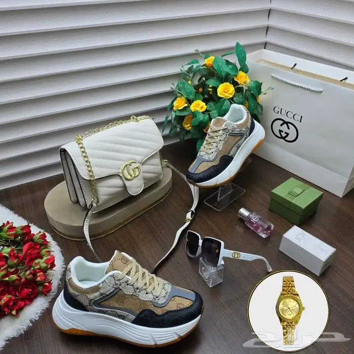 طقم نسائي ماركة قوتشي شامل التوصيل والشحن 0