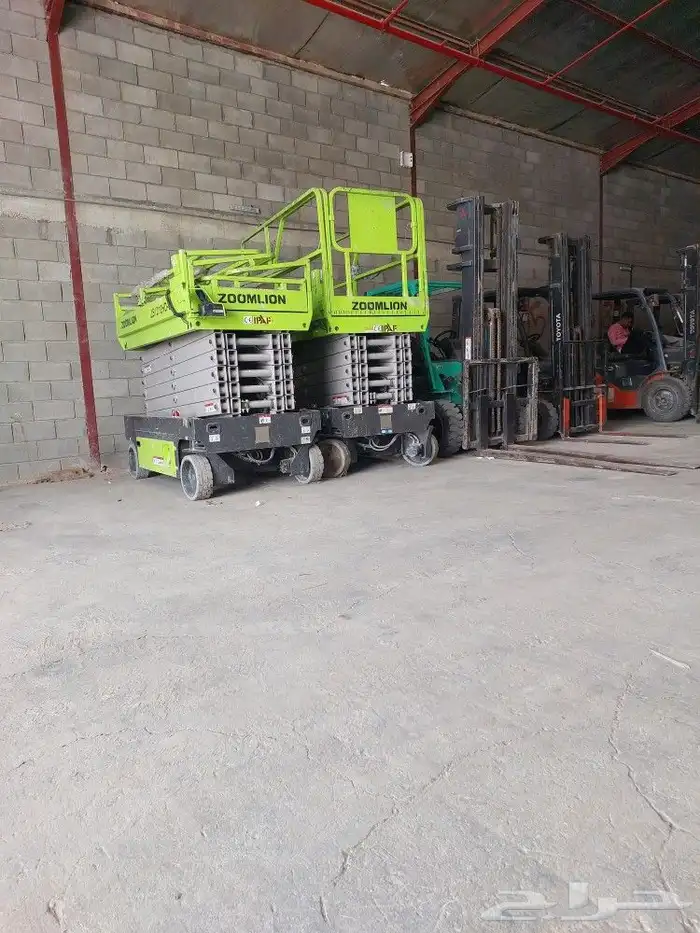 رافعات شوكيه للايجار رافعه فوركلفت 3طن رافعه جي سي 1