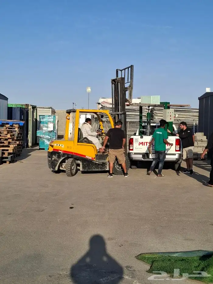 تأجير رافعات شوكية وكرينات المزاحمية 1
