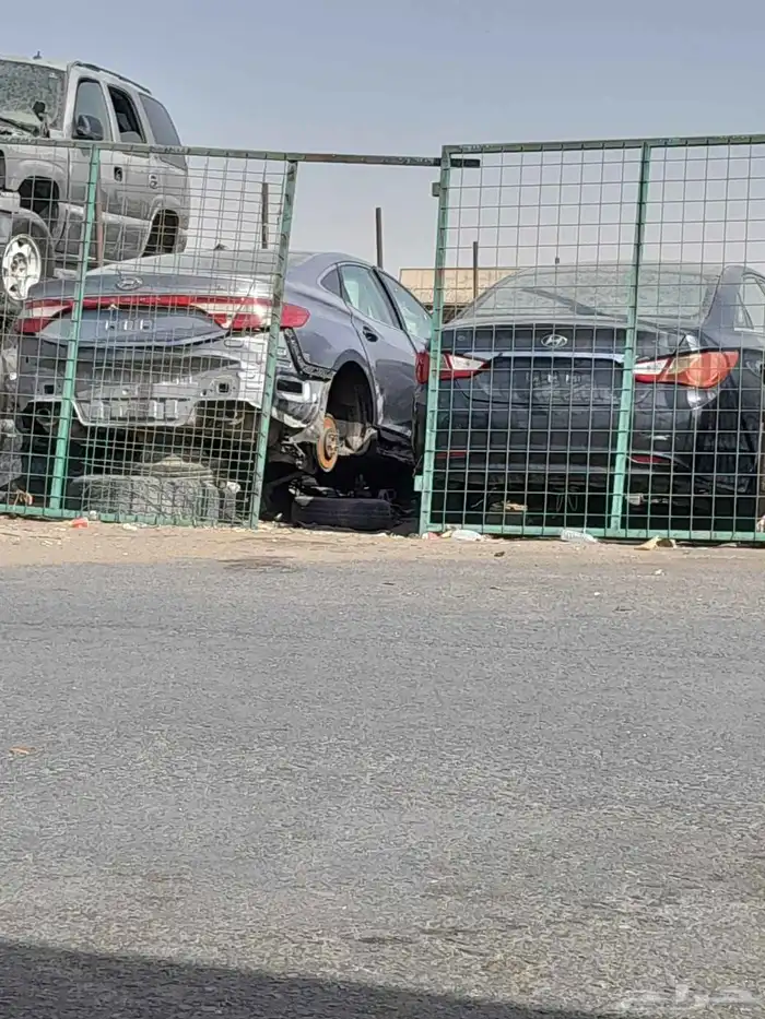 ازيرا 2014 قطع غيار تشليح حمدانيه جده 4