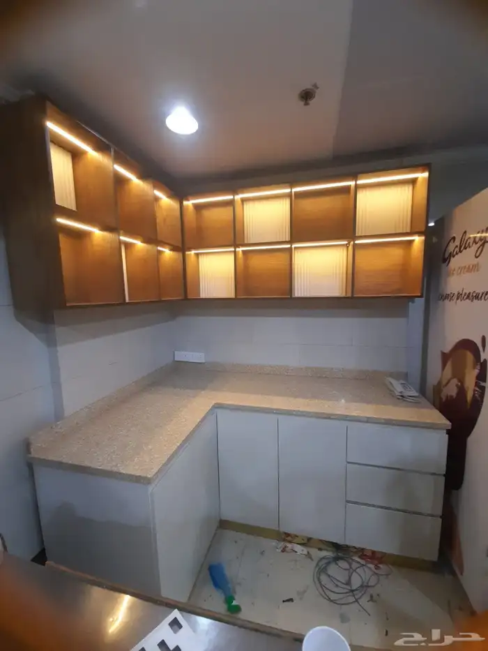 تفصيل ديكورات نجاره واعمال محلات ومكاتب 3