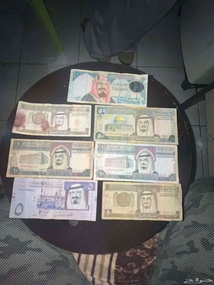 dollars for sale with euros and saudi money 3