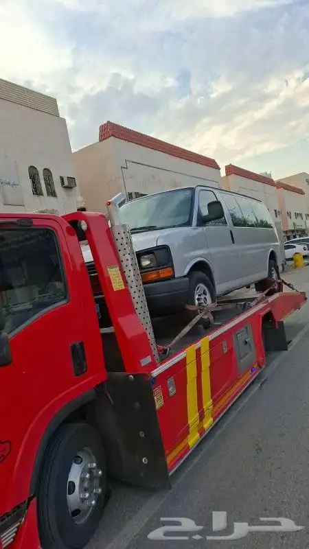 سطحه متواجد بالدمام الى جميع الاتجاهات 0