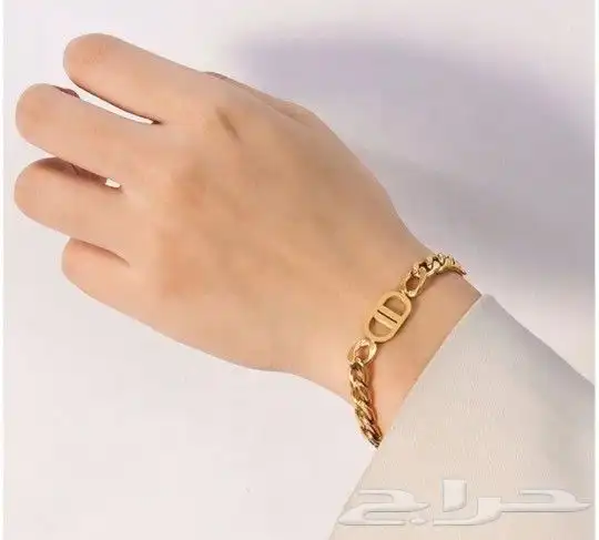 اكسسوارات مطليه مع ملحقاتها 1