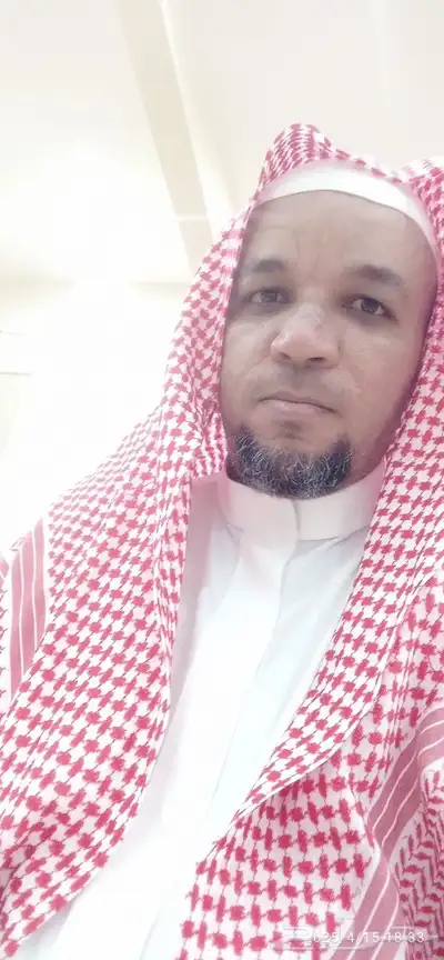 معلم لغة عربية ومحفظ قران كريم ترتيلا وتجويدا 0