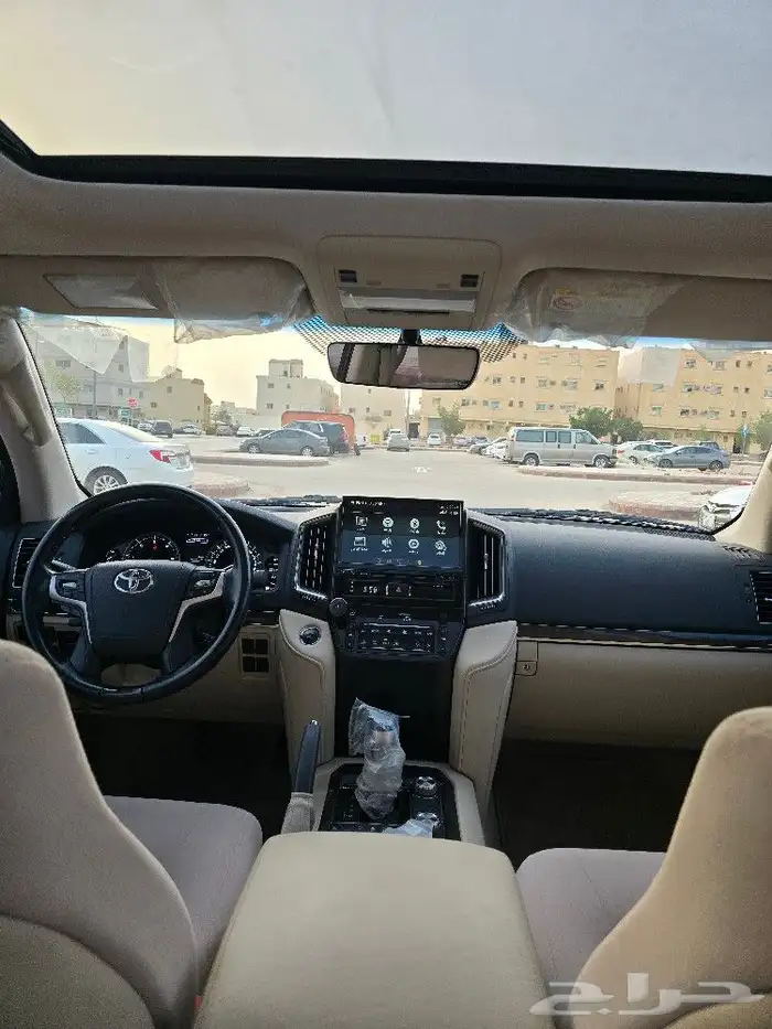 لاندكروزر 2021 فل كامل مالك الأول 15