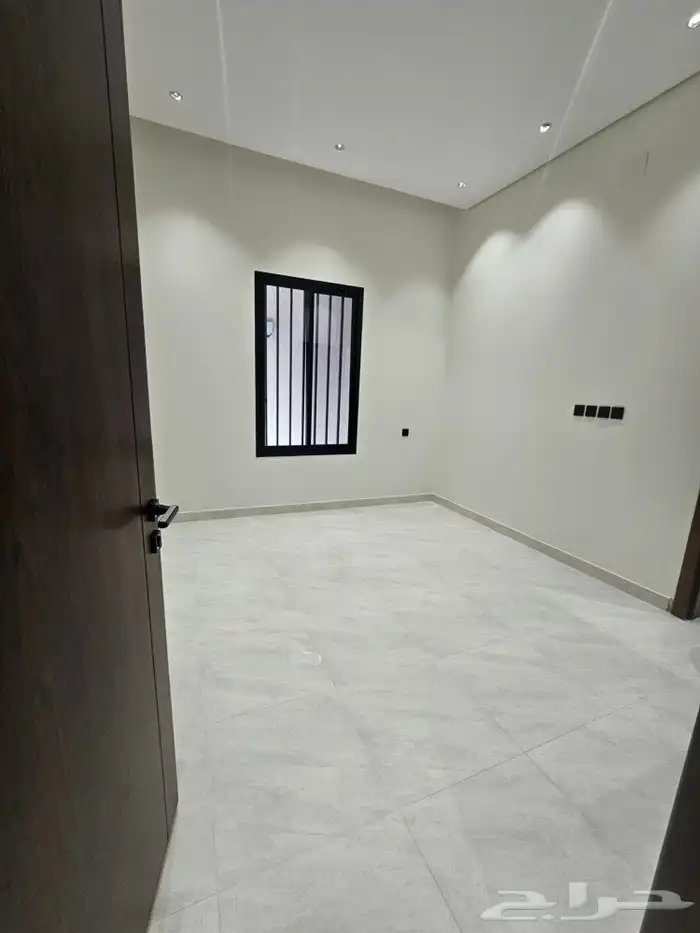 للبيع روفات فاخره ارضي وعلوي بالمحاله ابها 6