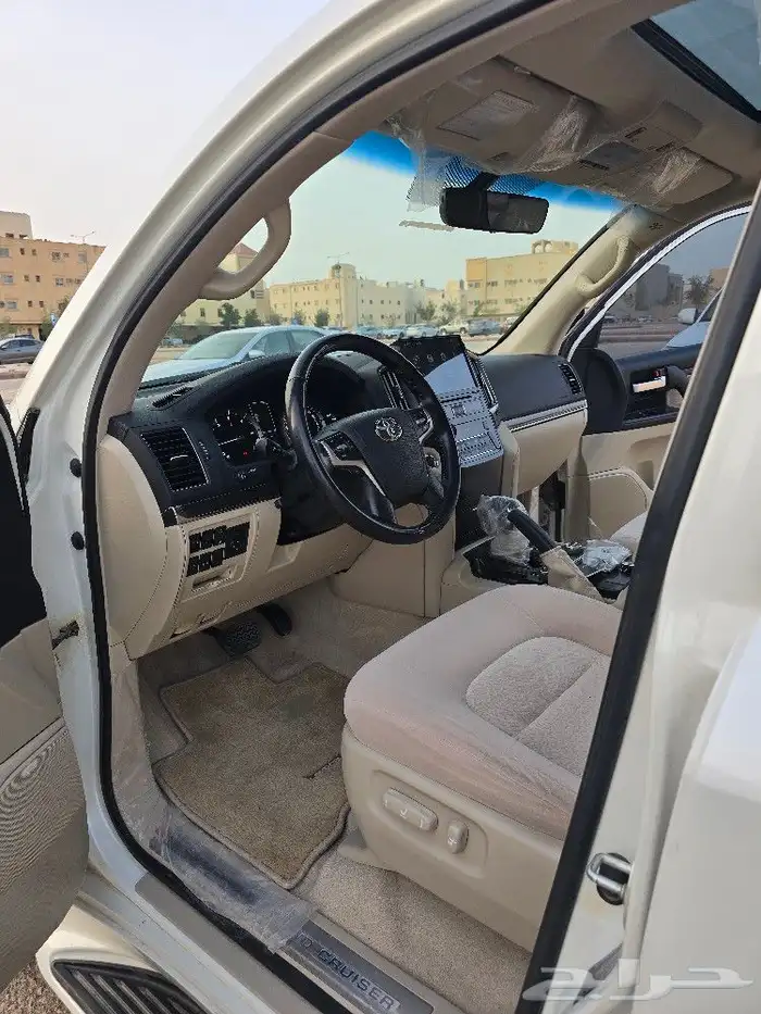 لاندكروزر 2021 فل كامل مالك الأول 13