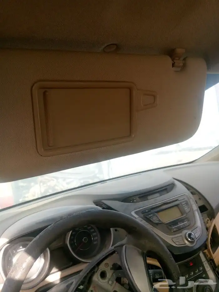 شماسة جهة السايق لهونداي النترا موديل 2014 نظيفه للبيع 0