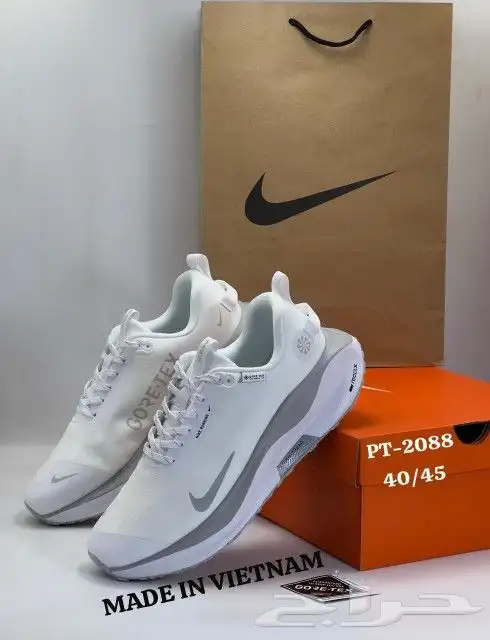 شوزات نايك زوم اكس Nike React x 4 شوزات m2k 3