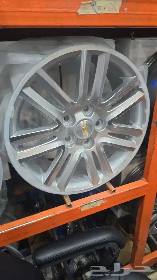 السلام عليكم يوجد لدينا جنوط كابرس 13 جديد صيني 0