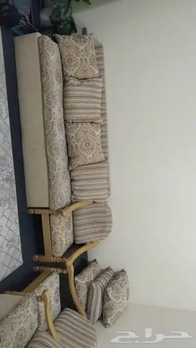 كنب للبيع بسعر مخفض 4