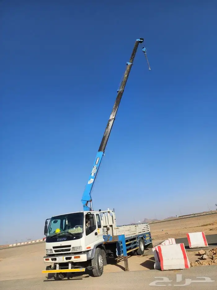 سياره لورى fvr عليها كرين 5طن للايجار 9