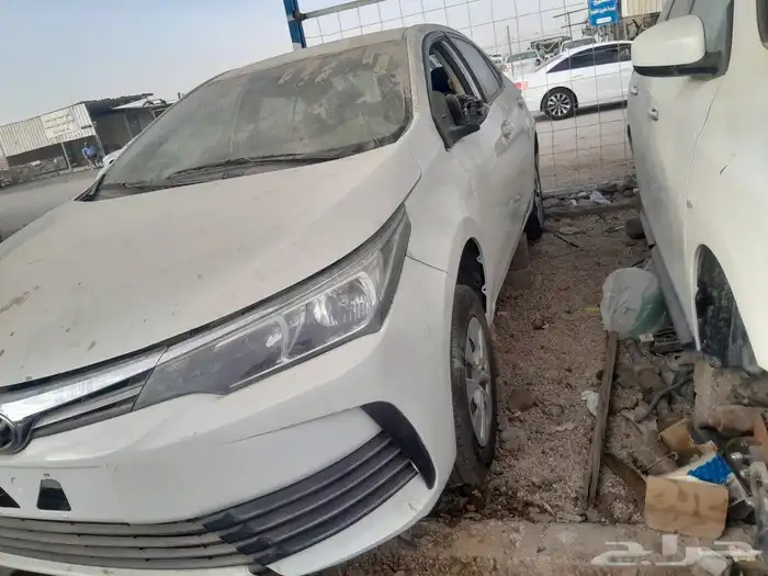 متوفر جميع انواع سيارات تايوتا كورولا تشليح فقط وملحقاتها 3
