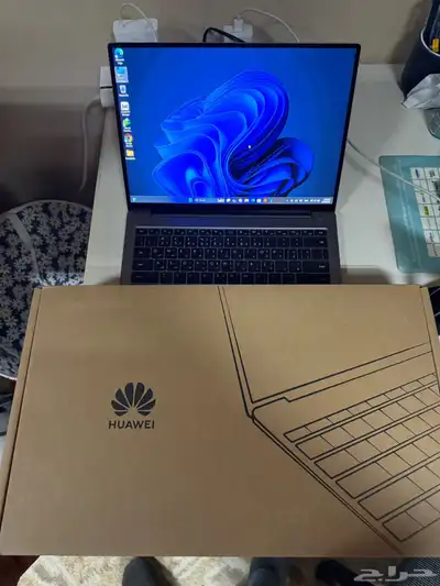 لاب توب HUAWEIشبه جديد شاشه تاتش استعمال اصدار 2024 2