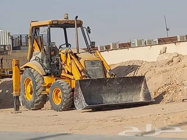 جي سي بي للايجار اليومي ولا شهري 0
