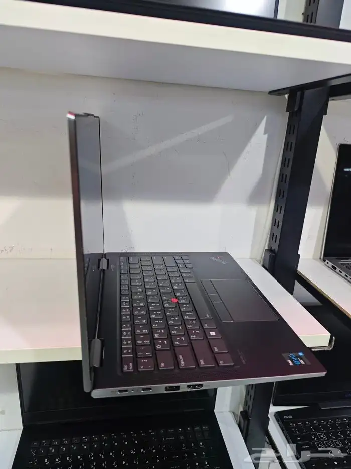 Lenovo ThinkPad X1 Yoga Gen 7 - جهاز يجمع القوة والمرونة 3