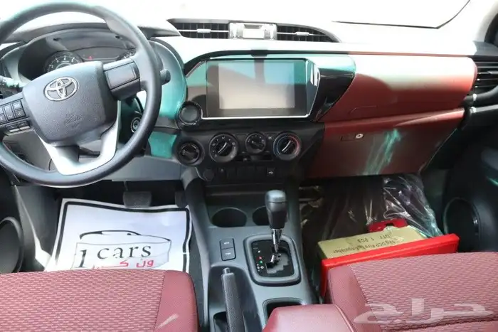 هايلوكس غمارتين بنزين دبل 2025 5