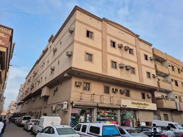 للبيع عمارة الدمام حي البادية الدخل 200 الف قابل للزيادة 1